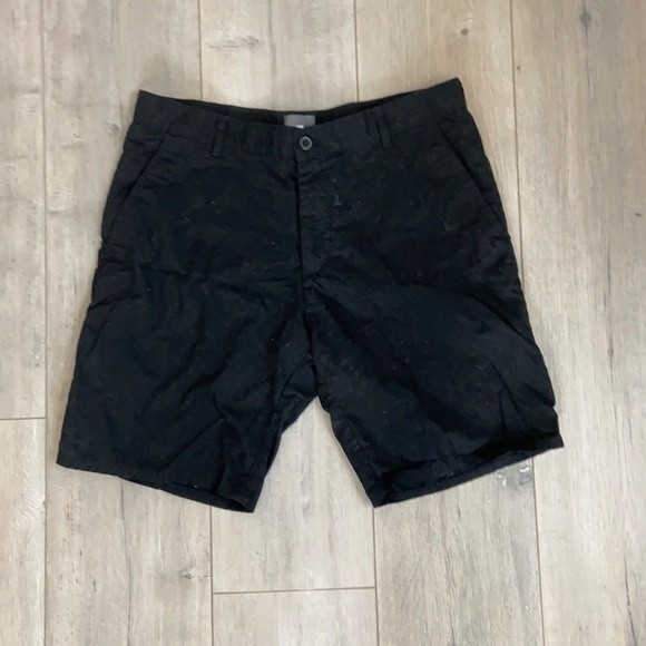 H&M Other - H&M Men’s black shorts size 32